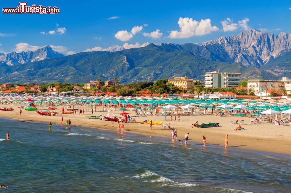 Glamour Viareggio Luaran gambar